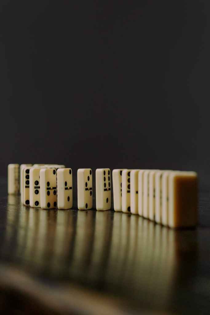 domino blocks in a row